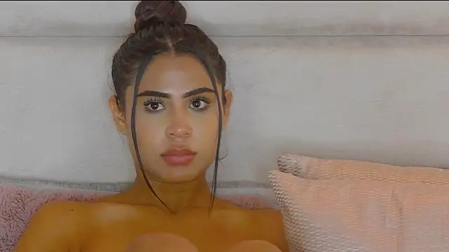 HaileyBaldwin online show from January 14, 3:43 am