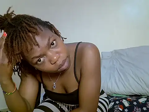 Snapshot of curvy_natallie chatting on September 14, 10:25 am curvy natallie online show from September 14, 10:25 am