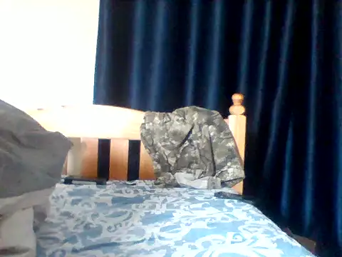 Snapshot of curvy_natallie chatting on October 8, 8:23 am curvy natallie online show from October 8, 8:23 am