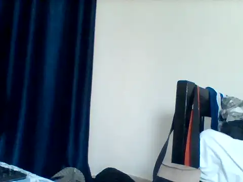 Snapshot of curvy_natallie chatting on October 9, 9:40 am curvy natallie online show from October 9, 9:40 am