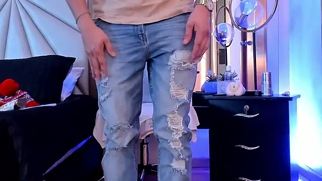 Karimferrer online show from December 23, 3:50 am