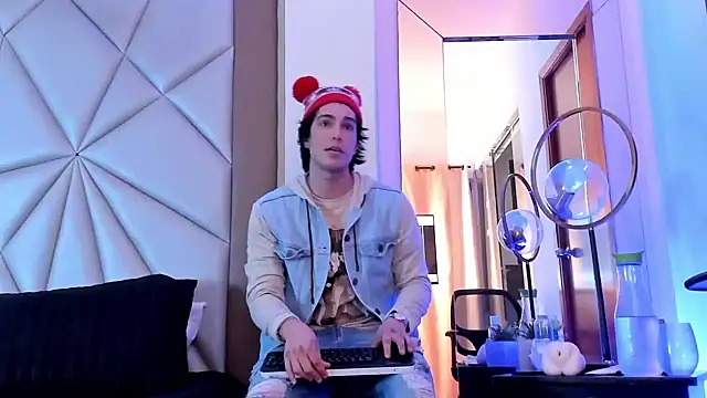 Karimferrer online show from December 23, 6:55 am