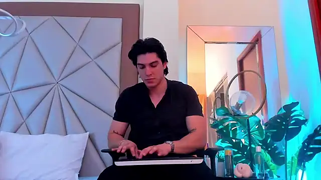 Karimferrer online show from January 4, 4:33 am