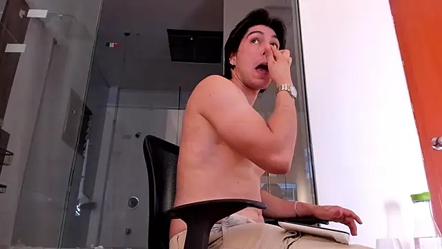 Karimferrer online show from February 3, 8:24 am