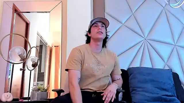 Karimferrer online show from February 7, 3:23 am