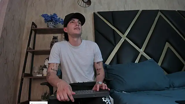 Karimferrer online show from April 2, 2:42 am