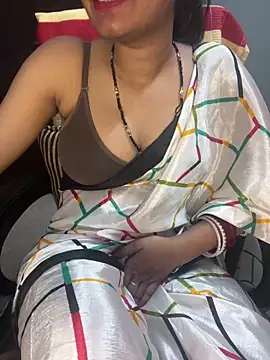 Spicy sari girl online show from March 19, 9:27 pm