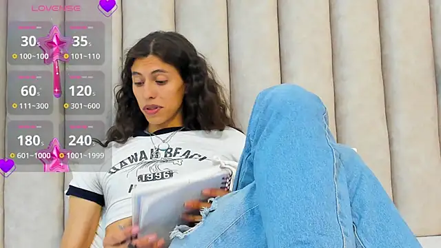 Snapshot of FreyaMoller chatting on February 18, 11:52 pm FreyaMoller online show from February 18, 11:52 pm