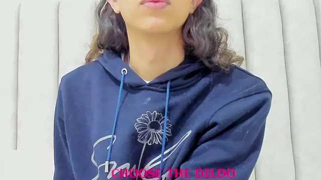 FreyaMoller online show from November 3, 7:04 pm