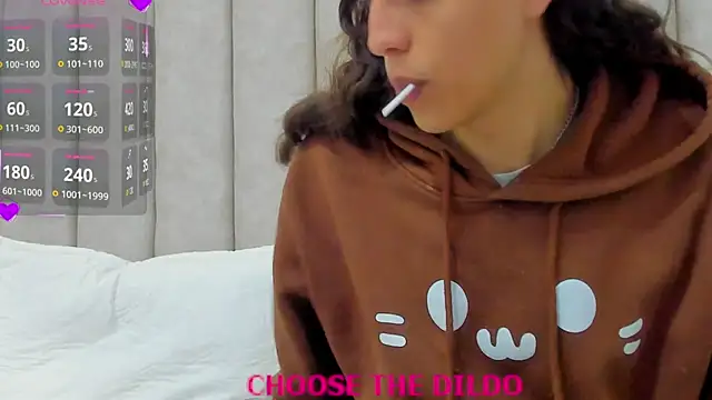 FreyaMoller online show from November 20, 7:35 pm