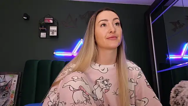 kimmie meow online show from January 17, 6:12 pm