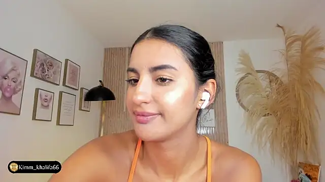 Kimm khalifa online show from February 13, 4:32 am