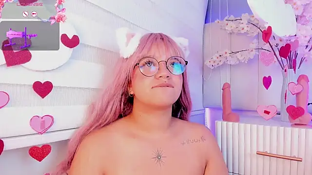 Snapshot of Sally__Walker chatting on February 15, 1:31 am Sally Walker online show from February 15, 1:31 am
