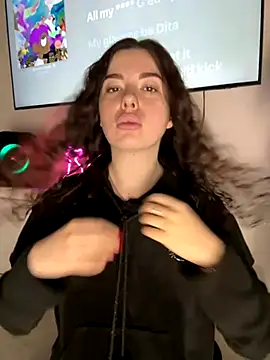 Snapshot of Kimi_Ass chatting on October 20, 12:16 pm Kimi Ass online show from October 20, 12:16 pm