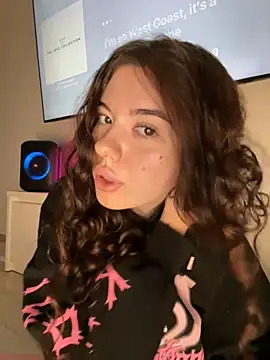 Snapshot of Kimi_Ass chatting on November 8, 1:06 am Kimi Ass online show from November 8, 1:06 am