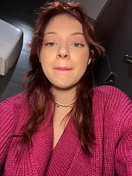 Snapshot of Times__Square chatting on March 2, 5:12 am Times Square online show from March 2, 5:12 am