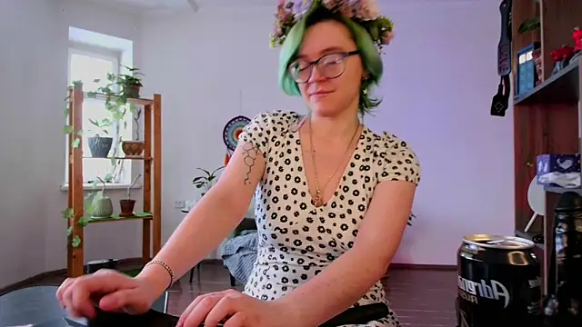 alisahug online show from January 27, 7:35 am