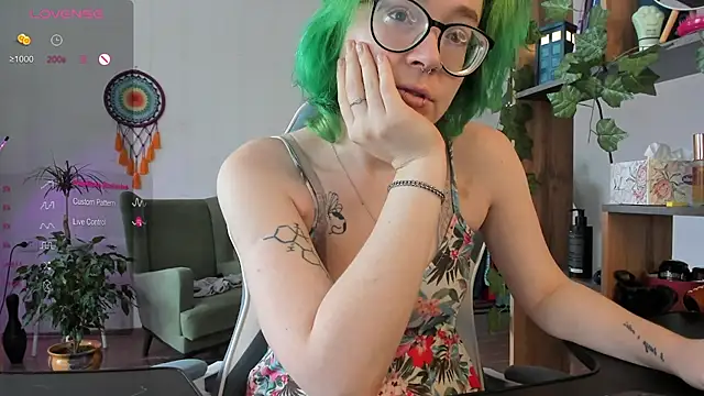 alisahug online show from March 2, 8:16 am