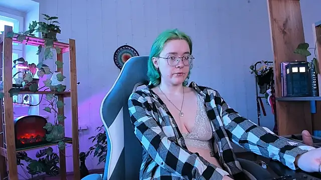 alisahug online show from March 11, 4:10 am