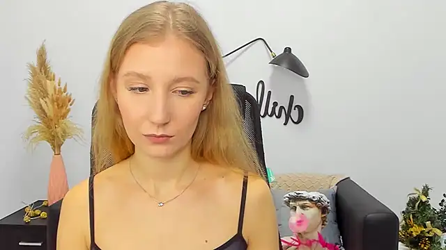 LolaWilsons online show from January 3, 12:19 pm