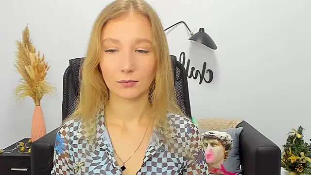 LolaWilsons online show from January 7, 7:20 am