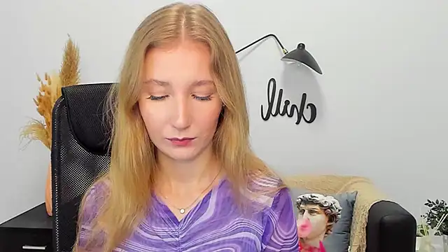 LolaWilsons online show from January 17, 9:49 am