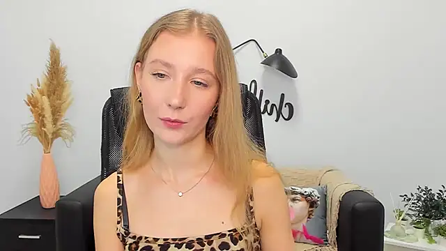 LolaWilsons online show from January 27, 9:23 am