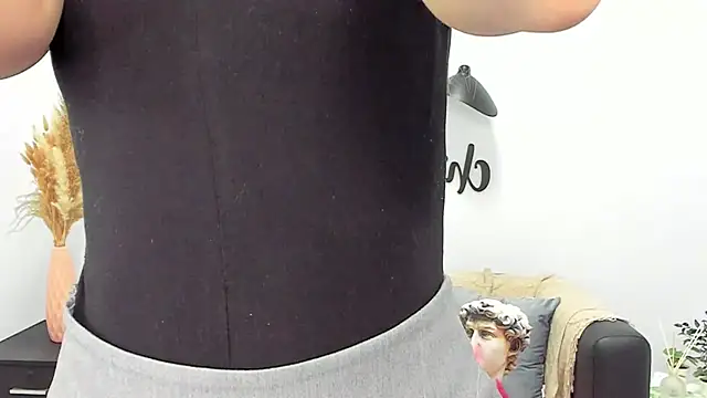 LolaWilsons online show from February 7, 6:24 am