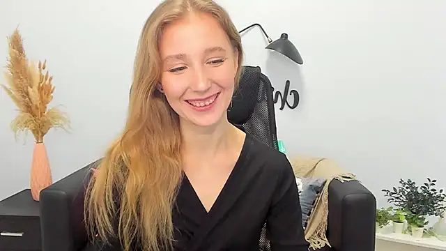 LolaWilsons online show from February 27, 9:22 am