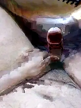 Snapshot of AHMED0233 chatting on December 19, 2:24 pm AHMED0233 online show from December 19, 2:24 pm