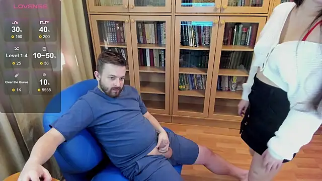 NikkiNSerdron online show from February 24, 4:27 am