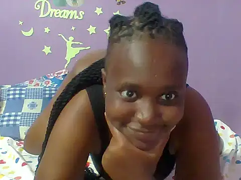 Snapshot of Beauty_beee chatting on January 13, 7:10 pm Beauty beee online show from January 13, 7:10 pm