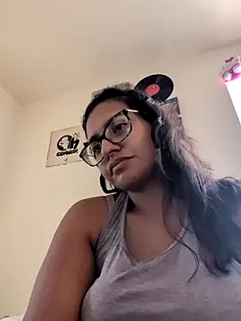 Snapshot of pvinkilla chatting on September 21, 1:46 pm pvinkilla online show from September 21, 1:46 pm