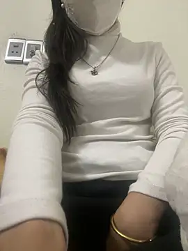 Snapshot of Tuongvy05 chatting on December 22, 3:22 pm Tuongvy05 online show from December 22, 3:22 pm