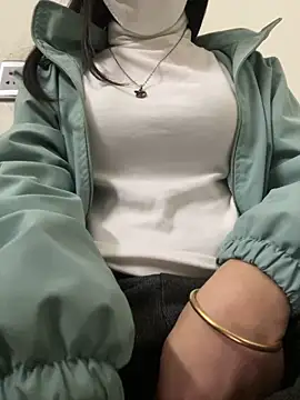 Snapshot of Tuongvy05 chatting on December 30, 4:19 pm Tuongvy05 online show from December 30, 4:19 pm