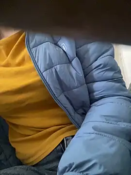 Snapshot of Tuongvy05 chatting on December 4, 7:28 am Tuongvy05 online show from December 4, 7:28 am