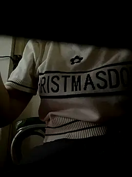 Snapshot of Tuongvy05 chatting on December 5, 5:09 pm Tuongvy05 online show from December 5, 5:09 pm