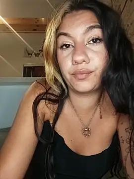 Snapshot of blvckbabyweed07 chatting on April 19, 9:39 pm blvckbabyweed07 online show from April 19, 9:39 pm