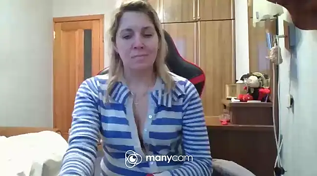 Snapshot of IrinaB1 chatting on February 2, 2:02 pm IrinaB1 online show from February 2, 2:02 pm