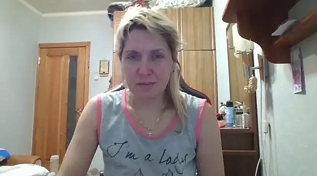 Snapshot of IrinaB1 chatting on February 26, 5:28 pm IrinaB1 online show from February 26, 5:28 pm