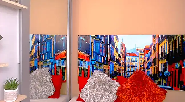 CristalLoren online show from February 12, 11:51 am