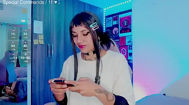 Snapshot of melissahowl chatting on February 2, 4:15 am melissahowl online show from February 2, 4:15 am