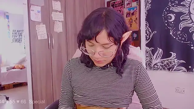 melissahowl online show from October 21, 7:58 pm