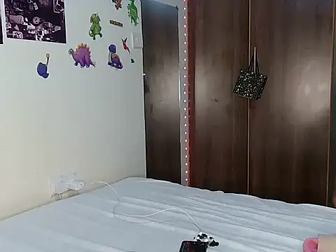 Snapshot of Sexyvyee_ chatting on December 3, 3:47 am Sexyvyee online show from December 3, 3:47 am