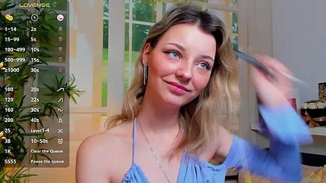 Snapshot of pretty_little_thing chatting on January 31, 9:48 pm pretty little thing online show from January 31, 9:48 pm