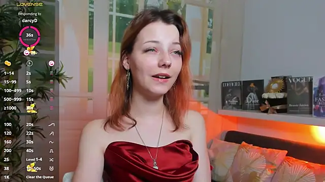 Snapshot of pretty_little_thing chatting on March 14, 6:18 pm pretty little thing online show from March 14, 6:18 pm