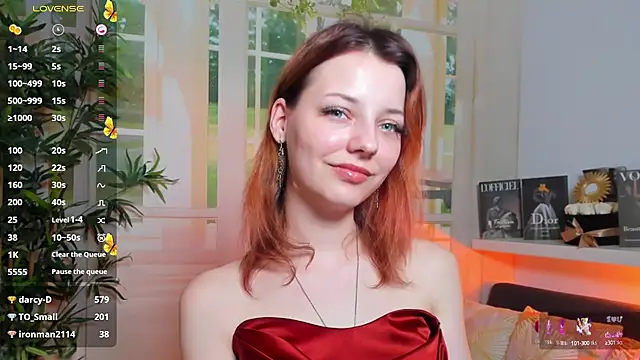 Snapshot of pretty_little_thing chatting on March 15, 1:30 am pretty little thing online show from March 15, 1:30 am