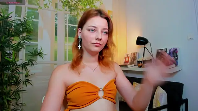 Snapshot of pretty_little_thing chatting on September 15, 3:12 pm pretty little thing online show from September 15, 3:12 pm