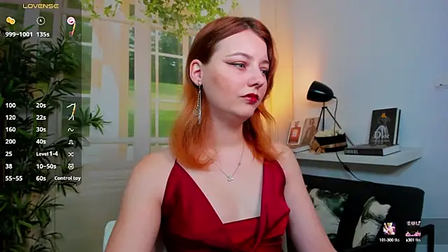 Snapshot of pretty_little_thing chatting on October 13, 2:50 pm pretty little thing online show from October 13, 2:50 pm