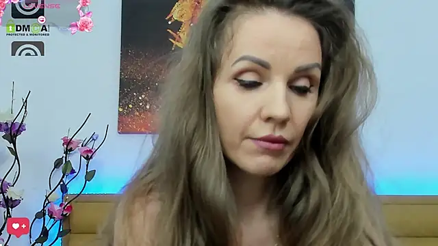 3lla Rose online show from February 8, 7:38 pm